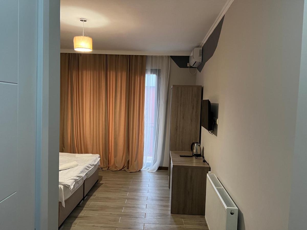 كوبوليتي Guest House Nina المظهر الخارجي الصورة